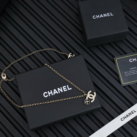 Chanel necklace✅Authentic - Picture 1 of 6